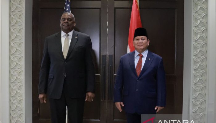 Prabowo dari AS ke Inggris Pantau Kerja Sama Semikonduktor Danantara-Arm